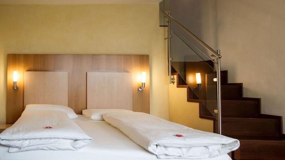 Hotel Uto Kulm Car-Free Hideaway In Zurich Bonstetten Eksteriør billede